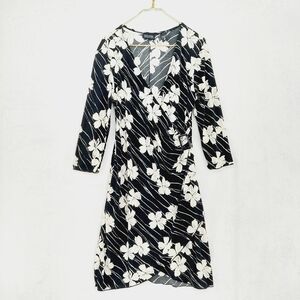 New York & Company Black & White Floral V Neck Wrap Midi Dress 2960